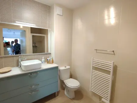 Appartement T2 avec Clim, WIFI, Terrasse et Garage à 200m Plage - Photo 10
