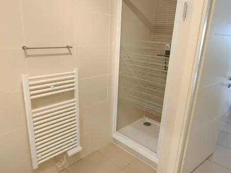 Appartement T2 avec Clim, WIFI, Terrasse et Garage à 200m Plage - Photo 11