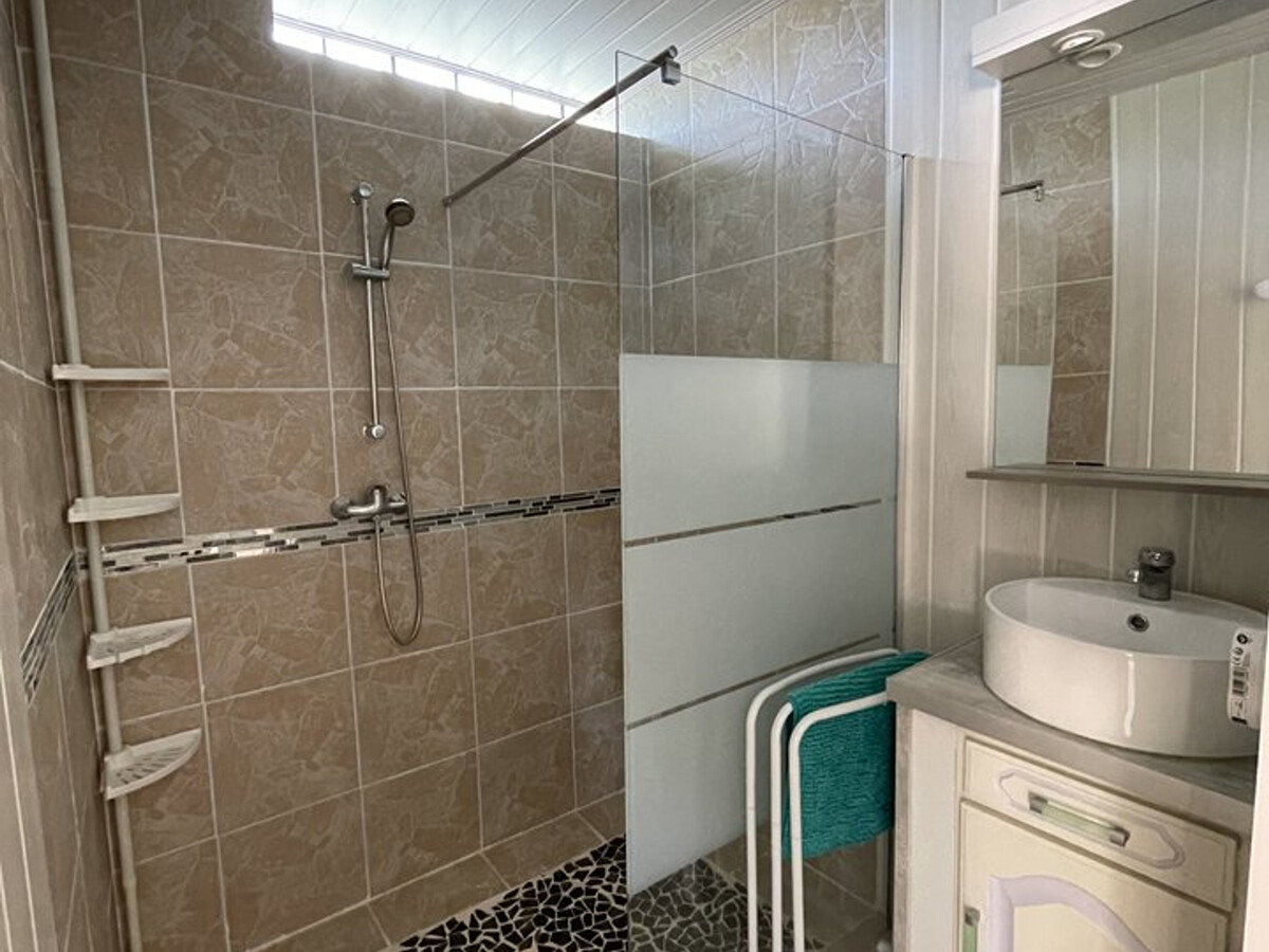 Appartement 10 personnes Esparron avec piscine et vue lac - Photo 12