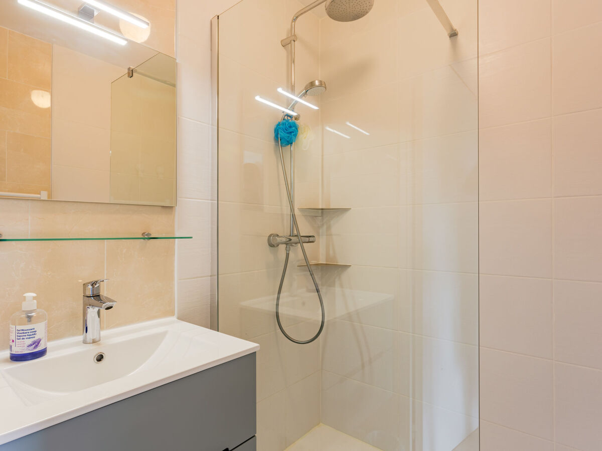 Le Surcouf - Appartement 2 chambres à 200 m de la plage - Photo 10