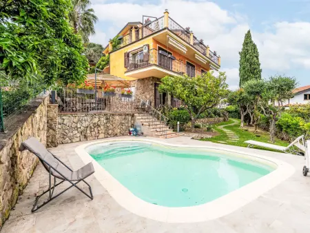 Location villa de vacances à Borghetto Santo Spirito
