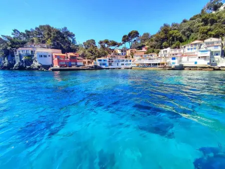 Appartement vue mer avec terrasse de 15 m² à La Seyne-sur-Mer : photo 11