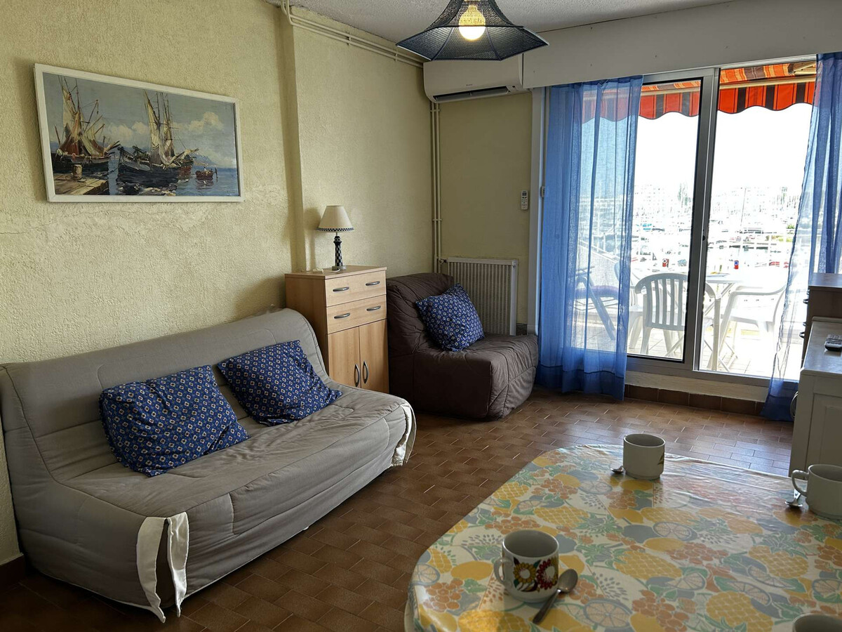 Studio Port Camargue, terrasse et vue sur les bateaux - Photo 5
