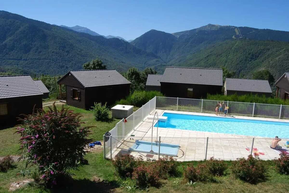 Appartement 31 m² vue montagne à Ignaux, piscine été - Photo 2