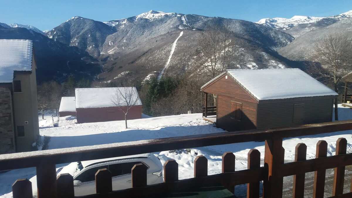 Appartement 31 m² vue montagne à Ignaux, piscine été - Photo 10