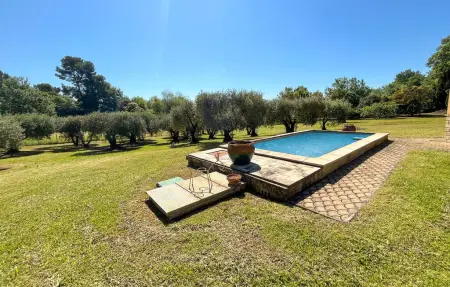 Maison 6 pers. piscine et accès étang à Cabrières-d'Aigues : photo 2