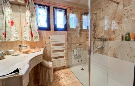 Maison 6 pers. piscine et accès étang à Cabrières-d'Aigues : photo 17