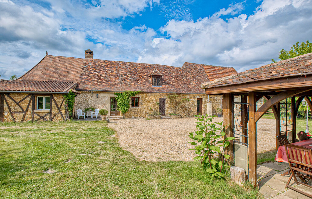 Charmante Maison avec piscine, Maison 6 personnes à Lacropte - Photo 1