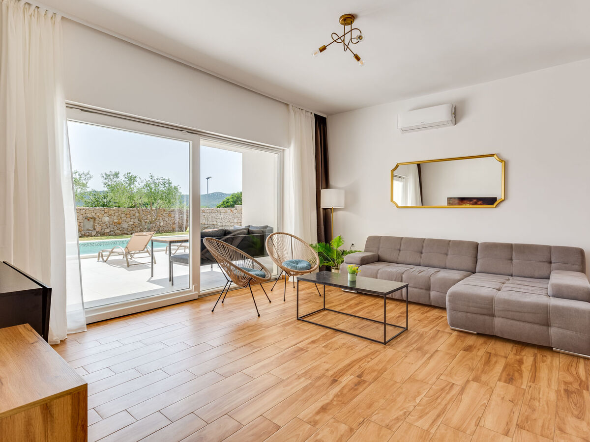 Vujuša, maison 4 chambres avec piscine privée - Photo 4