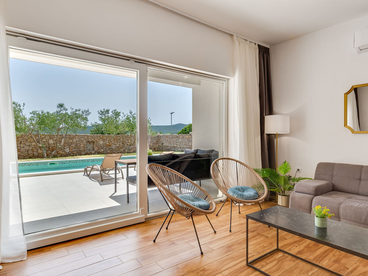 Vujuša, maison 4 chambres avec piscine privée - Photo 5