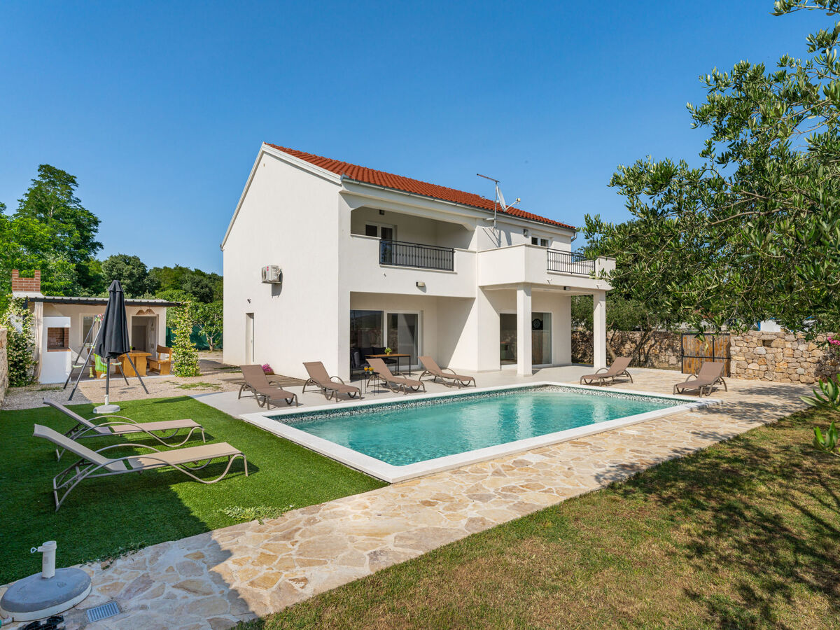 Vujuša, maison 4 chambres avec piscine privée - Photo 19