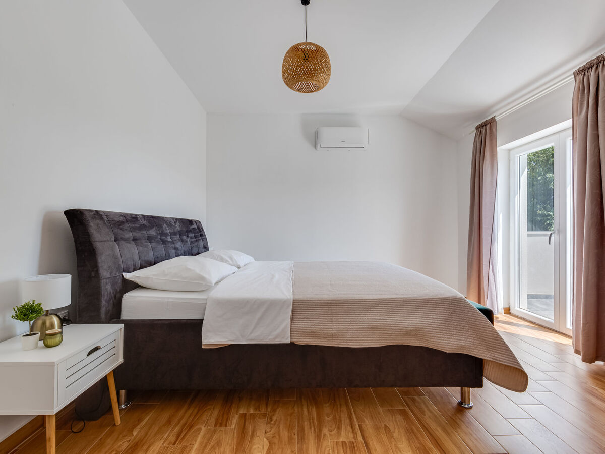 Vujuša, maison 4 chambres avec piscine privée - Photo 26