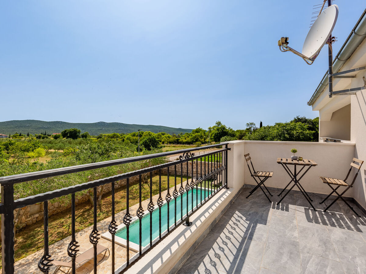 Vujuša, maison 4 chambres avec piscine privée - Photo 29