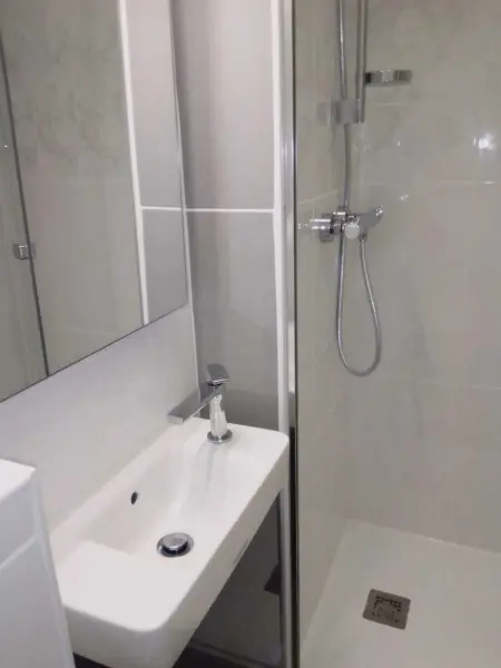 Appartement moderne 46 m² avec balcon et vue sur Rodez : photo 5