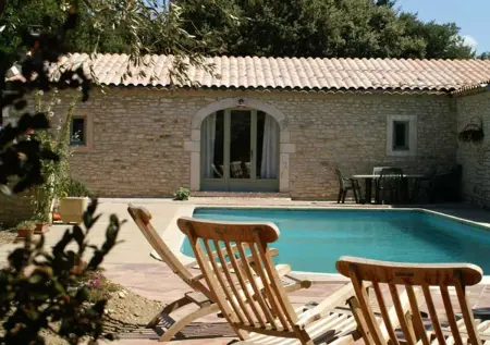 Location villa à Chamaret