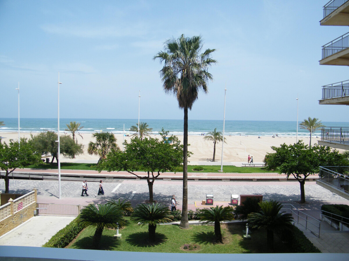 Appartement 94 m² en bord de mer - 3 chambres, Gandía - Photo 2