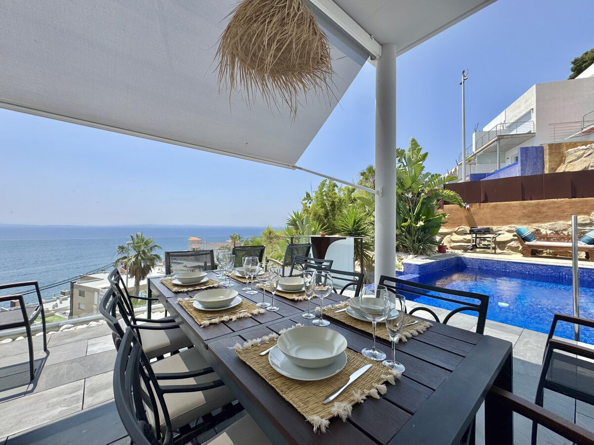 Villa Sol à Roses : 3 chambres, piscine privée et vue mer - Photo 3