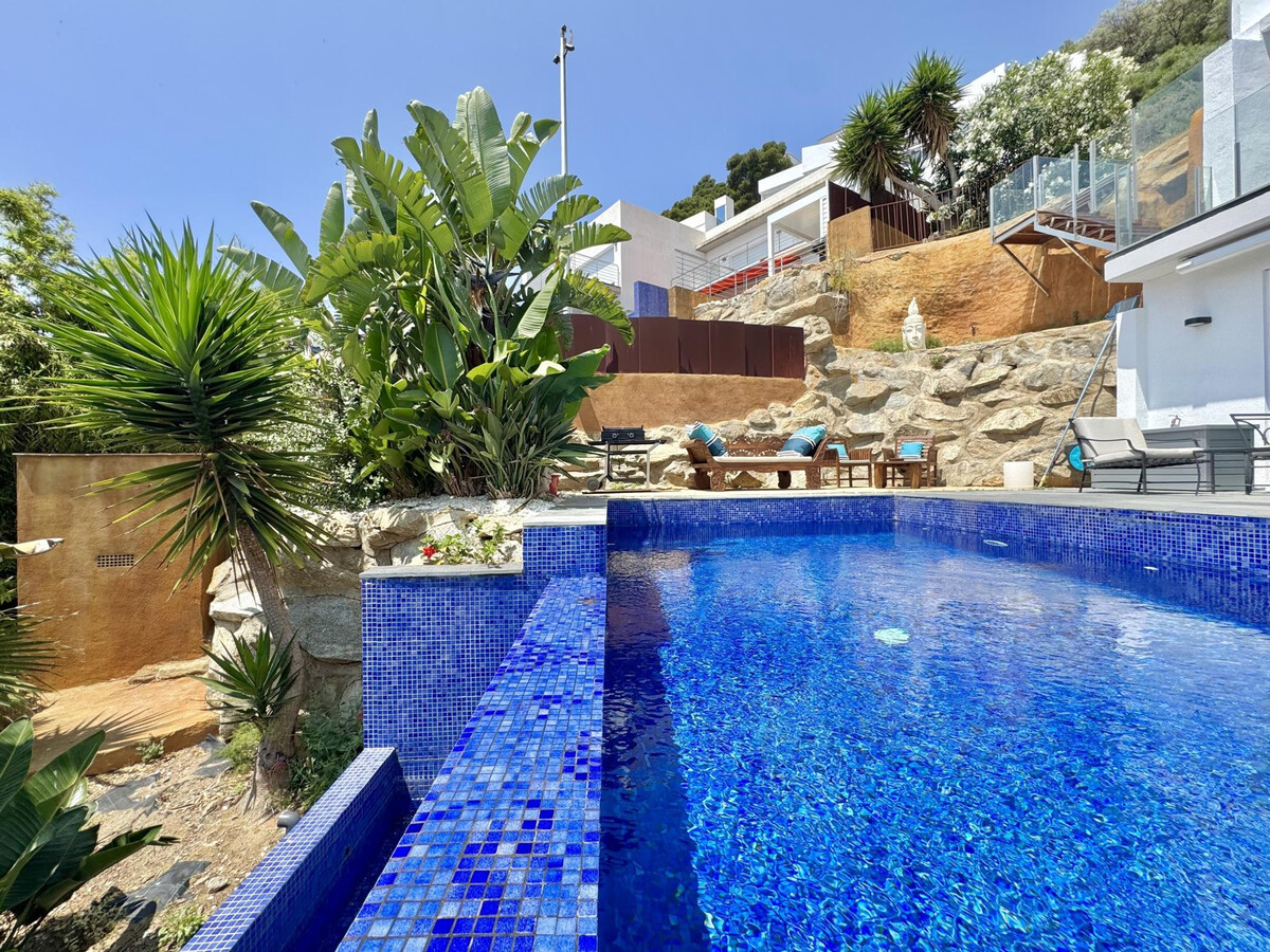 Villa Sol à Roses : 3 chambres, piscine privée et vue mer - Photo 5