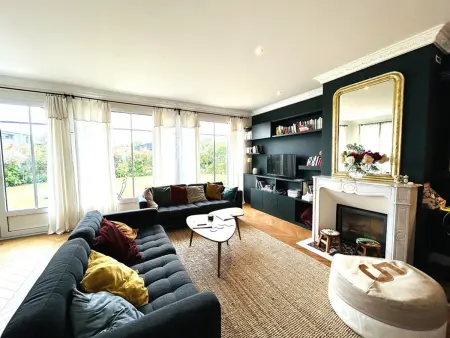 Location maison à Larmor Plage, Maison élégante 5 pièces à Larmor-Plage proche plage - Parking et WiFi