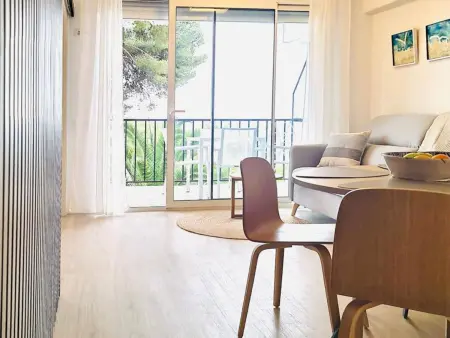 Studio Loomins rénové 2025, vue piscine à Tossa de Mar : photo 6