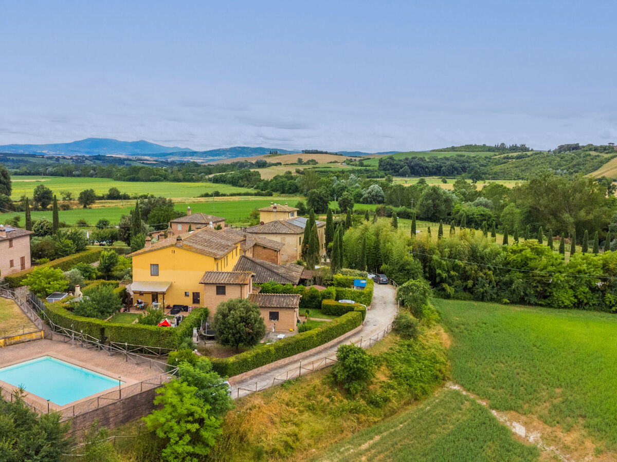 Caggiolo, maison familiale à Monteroni d'Arbia - Photo 1