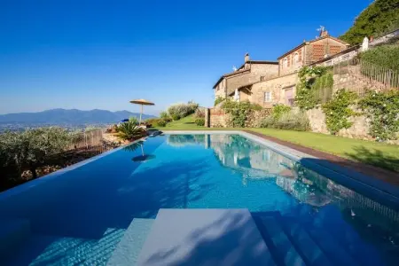 Location gite à Matraia, Ferme toscane avec piscine à débordement