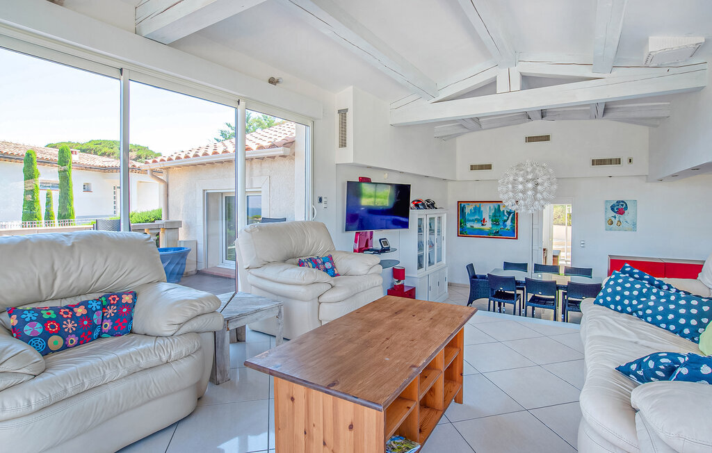Maison 4 chambres avec piscine et vue mer à Sainte-Maxime - Photo 4