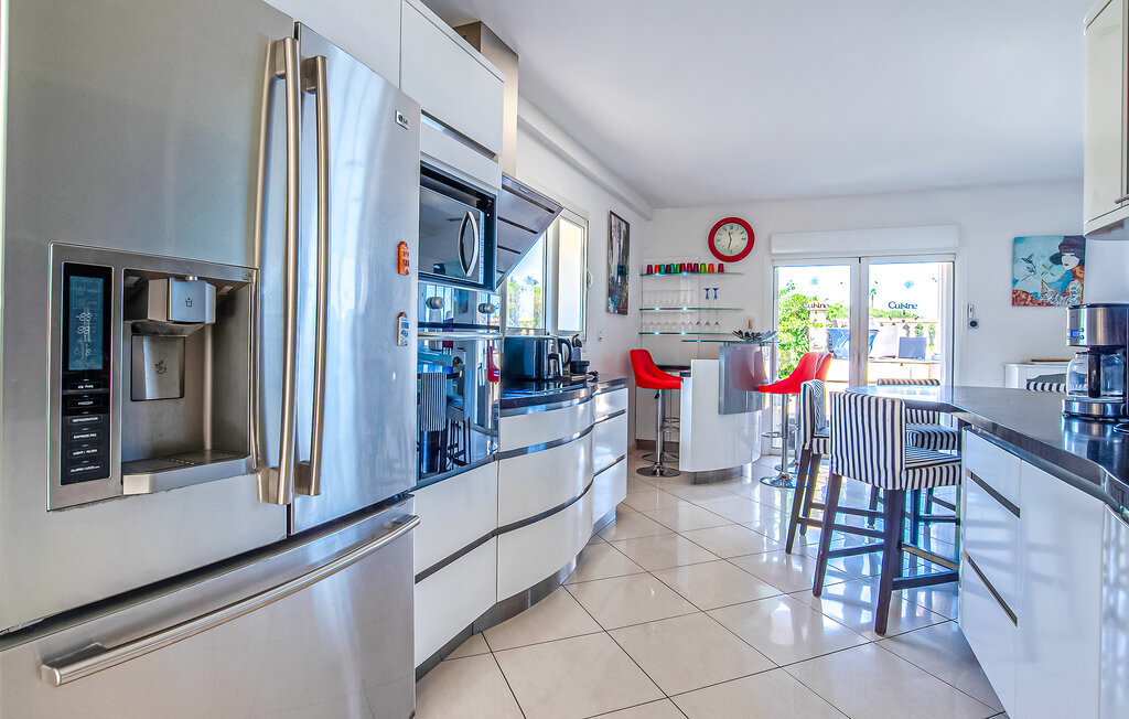 Maison 4 chambres avec piscine et vue mer à Sainte-Maxime - Photo 6