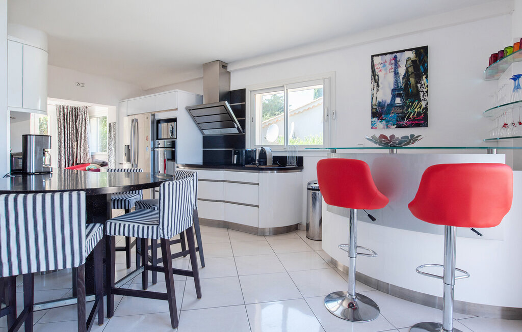 Maison 4 chambres avec piscine et vue mer à Sainte-Maxime - Photo 14
