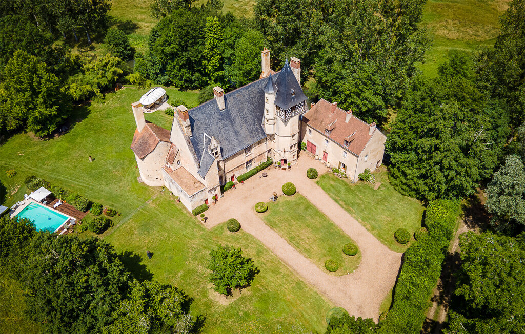 Maison 15 personnes à Guérigny - Photo 1