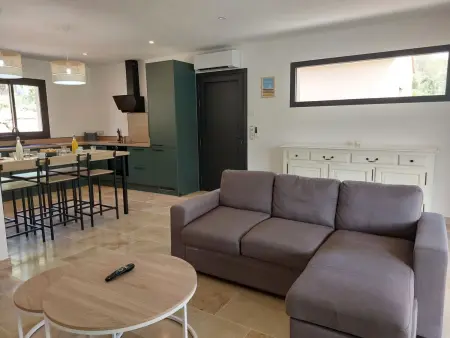 Lou Pantaia – Villa 95 m² piscine à Callas - Photo 2