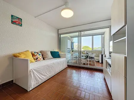 Studio 26 m² Marina, piscine et plage à 500 m : photo 3