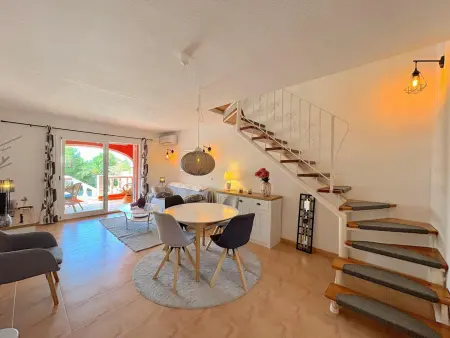 Location appartement à Benitachell, Duplex à Benitachell avec WiFi, clim et piscine