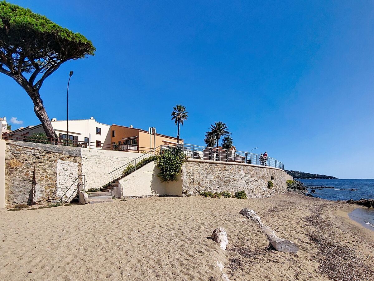 Les Embruns – Apt 2 pièces rénové, 50 m de la mer - Photo 1
