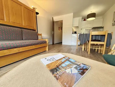 Appartement 4 pers. Praz-sur-Arly, balcon vue montagne : photo 5