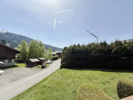 Appartement 4 pers. Praz-sur-Arly, balcon vue montagne : photo 18