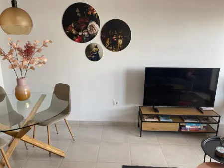 Appartement moderne et intime avec jardin à 500m de la plage : photo 6