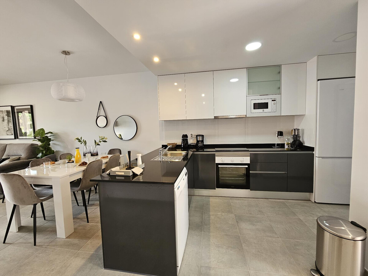 Appartement charmant avec piscine partagée à 500m de la plage - Photo 8
