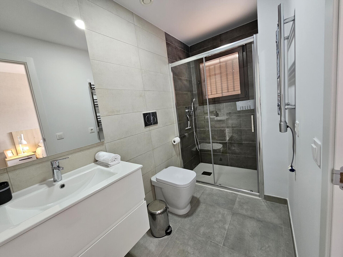 Appartement charmant avec piscine partagée à 500m de la plage - Photo 15