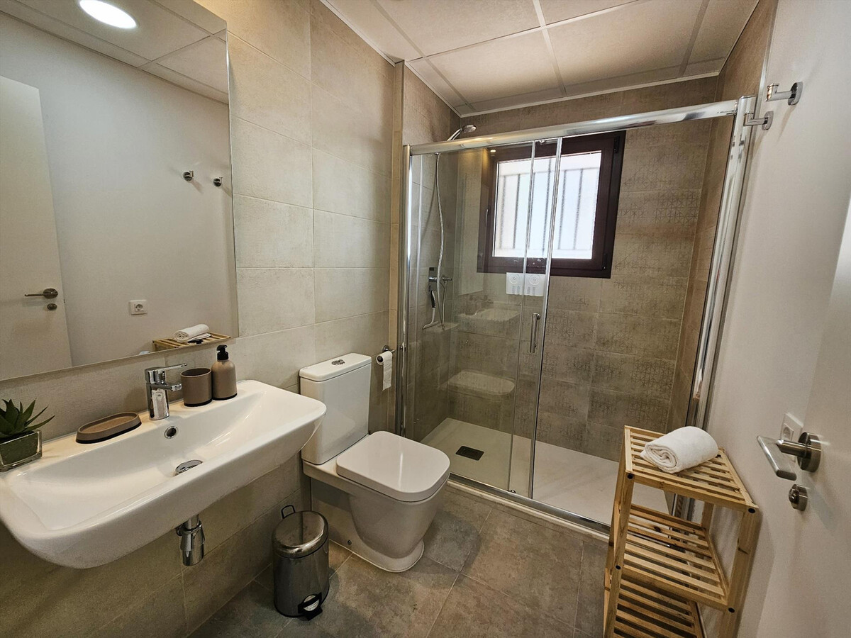Appartement charmant avec piscine partagée à 500m de la plage - Photo 17