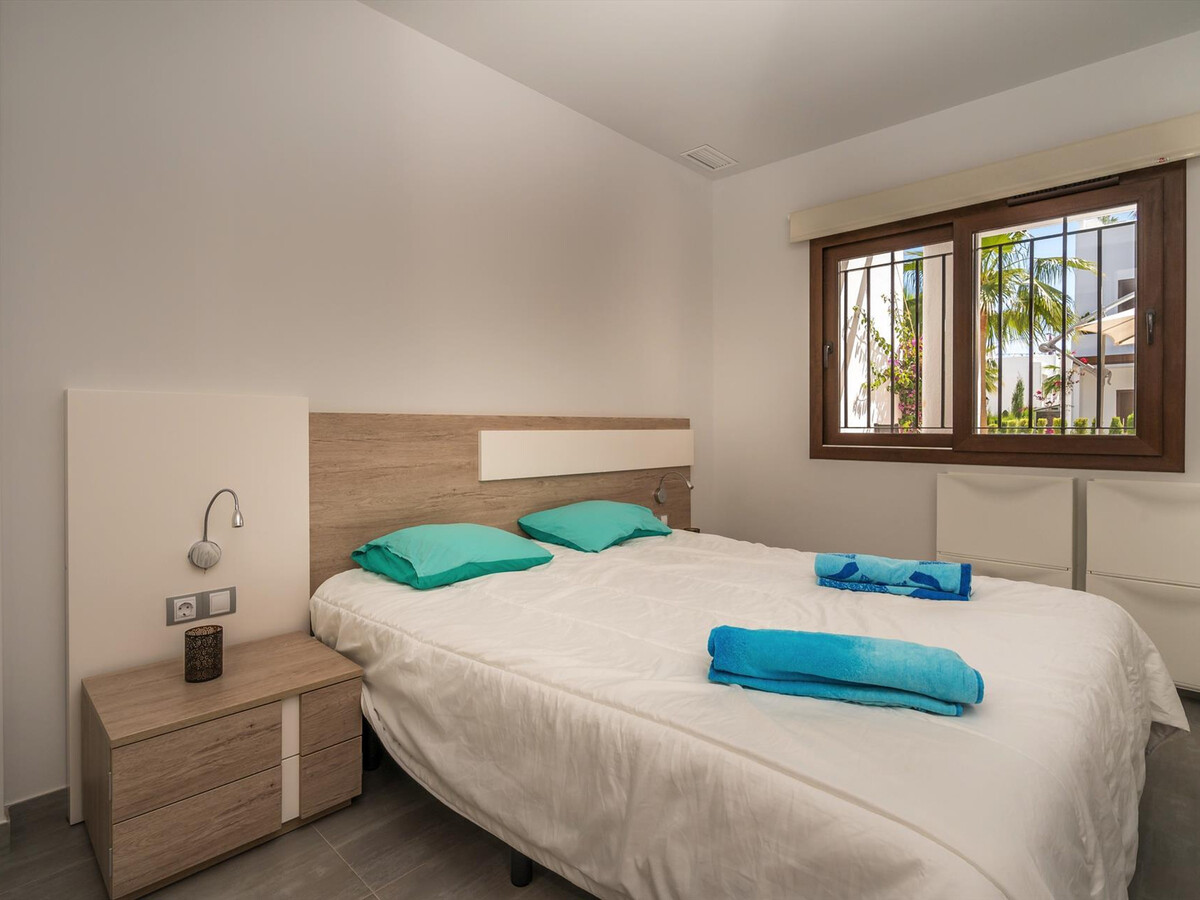 Appartement familial avec piscine commune près de la plage - Photo 12