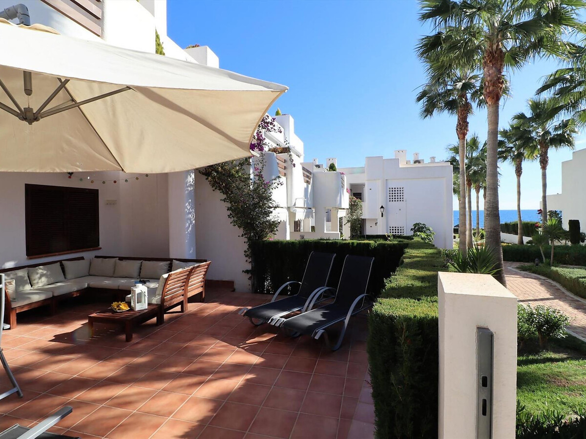 Appartement familial avec piscine commune près de la plage - Photo 19