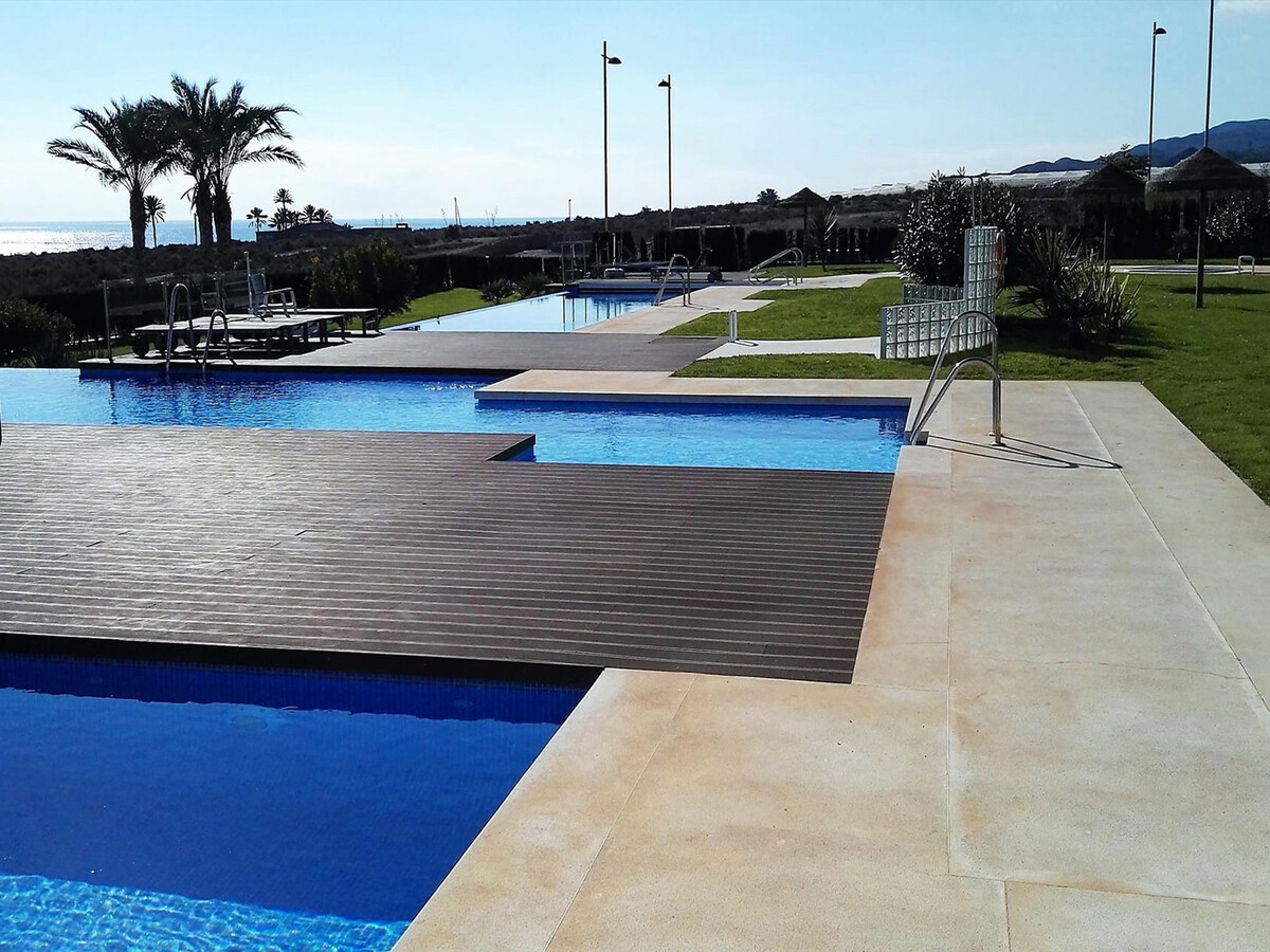 Appartement familial avec piscine commune près de la plage - Photo 35