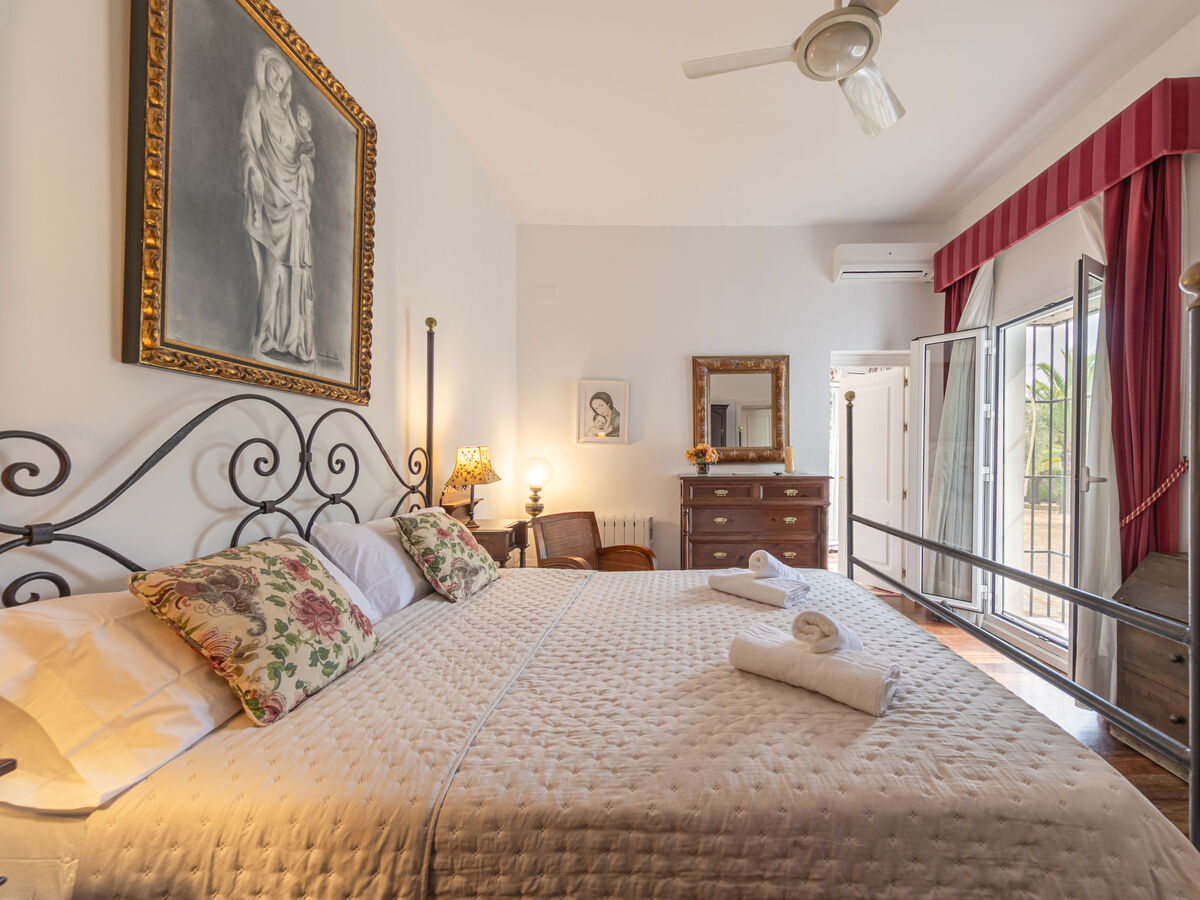 Villa Las Codornices – 500 m² et piscine à Sanlúcar la Mayor - Photo 40