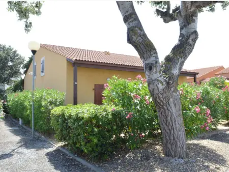 Pavillon 3 pièces avec terrasse et piscine à Narbonne : photo 2