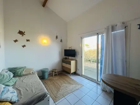 Pavillon 3 pièces avec terrasse et piscine à Narbonne : photo 4