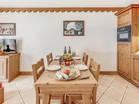 Appartement 6 pers, balcon SPA & piscine à Champagny-en-Vanoise : photo 4