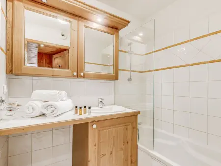 Appartement 6 pers, balcon SPA & piscine à Champagny-en-Vanoise : photo 16