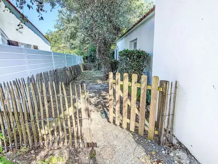 Maison Les Cariatides 3 – plage à 100 m, piscine commune : photo 19