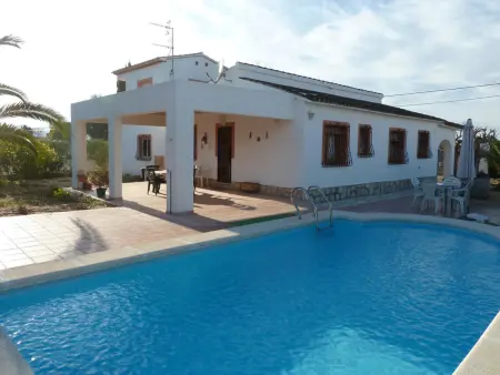 Location villa à Oliva, Villa spacieuse avec piscine privée et Wi-Fi à Oliva